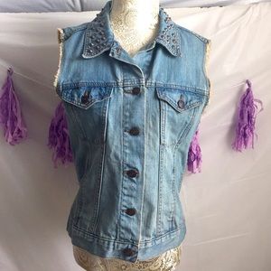 Rock & Republic denim studded vest in Medium NWT!